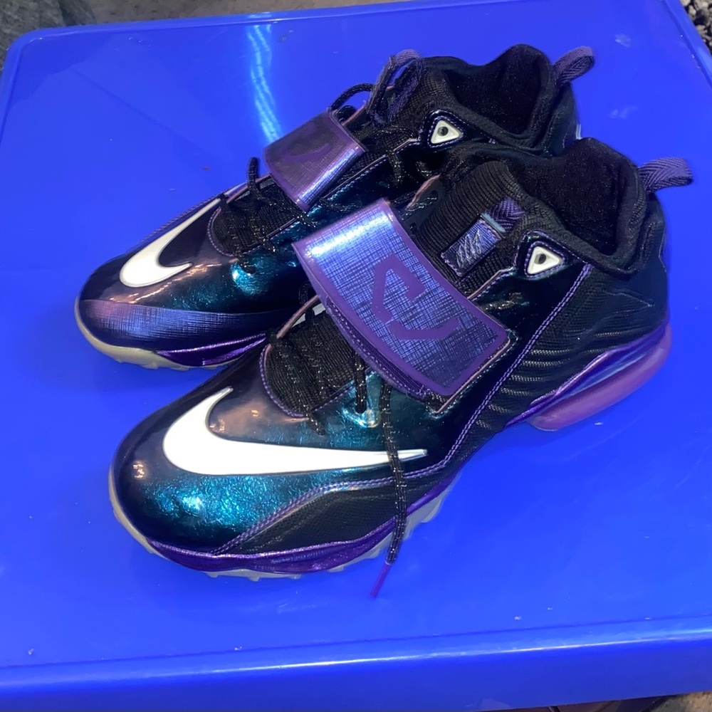 Men’s Nike sneakers size 10!!